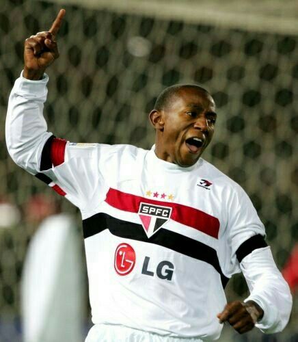 Jogos Eternos - São Paulo 1x0 Liverpool 2005 10 mineiro